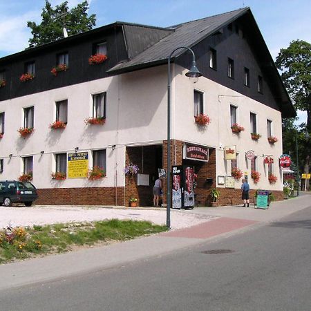 Hotel Anna Харачов Екстериор снимка