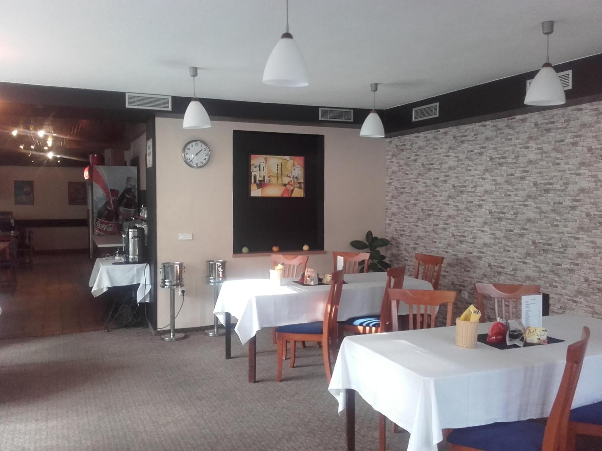 Hotel Anna Харачов Екстериор снимка