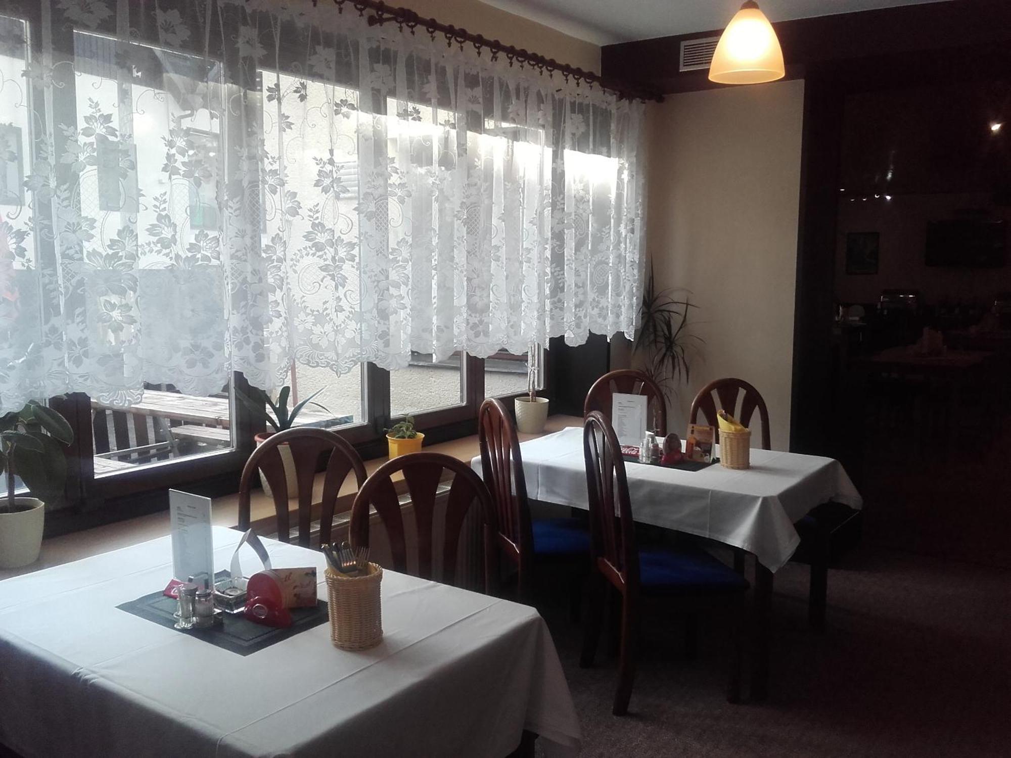 Hotel Anna Харачов Екстериор снимка