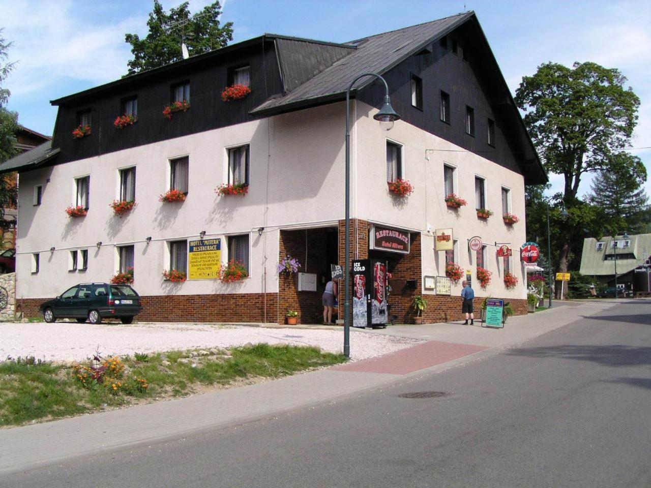 Hotel Anna Харачов Екстериор снимка